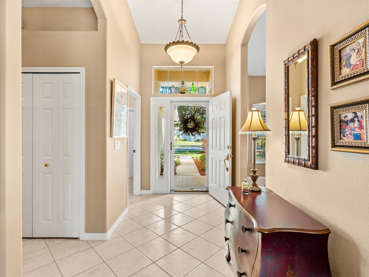 1193 Honeybee Lane