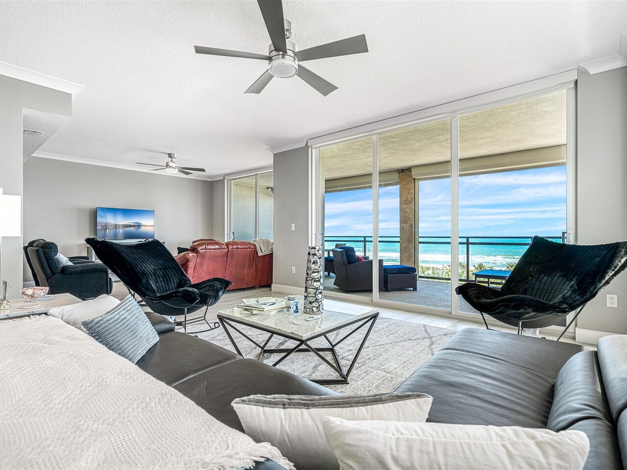 1625 N Highway A1A 202