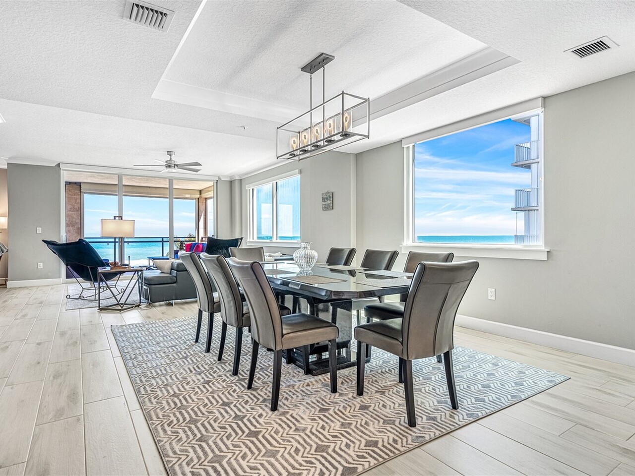1625 N Highway A1A 202