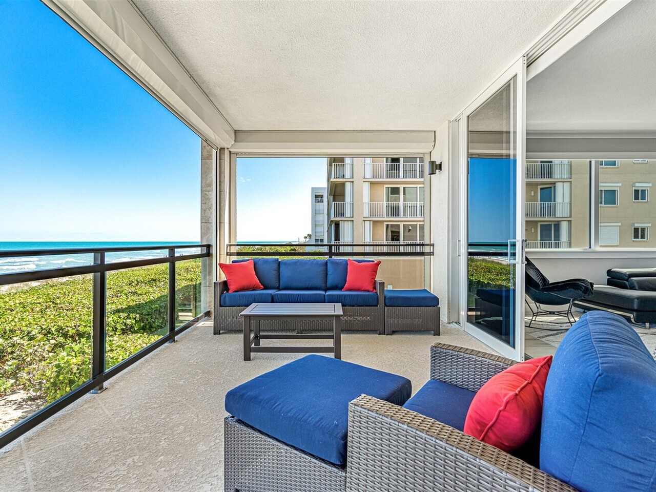 1625 N Highway A1A 202