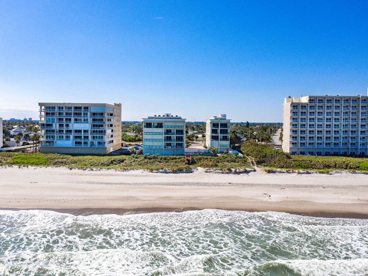 1625 N Highway A1A 401