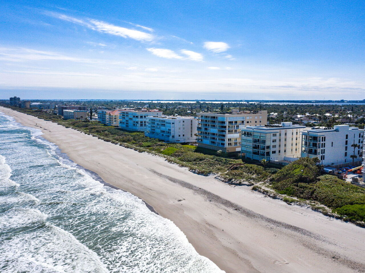 1625 N Highway A1A 401