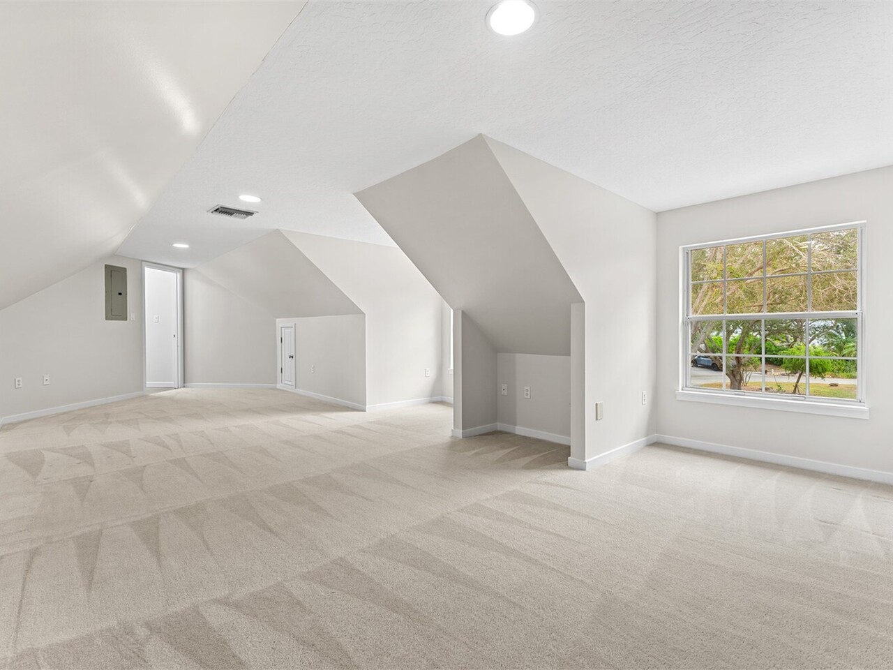 193 Peregrine Drive