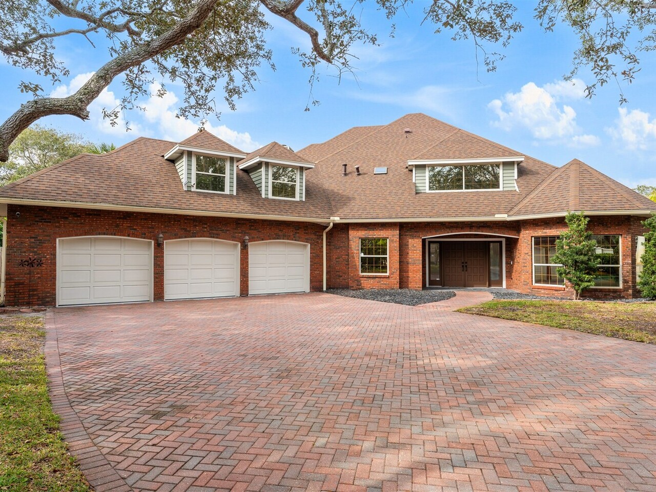 193 Peregrine Drive