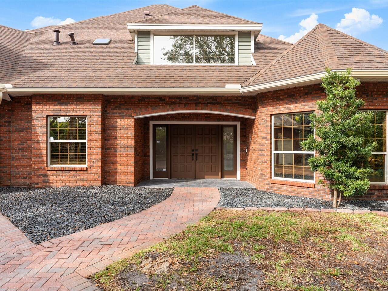 193 Peregrine Drive