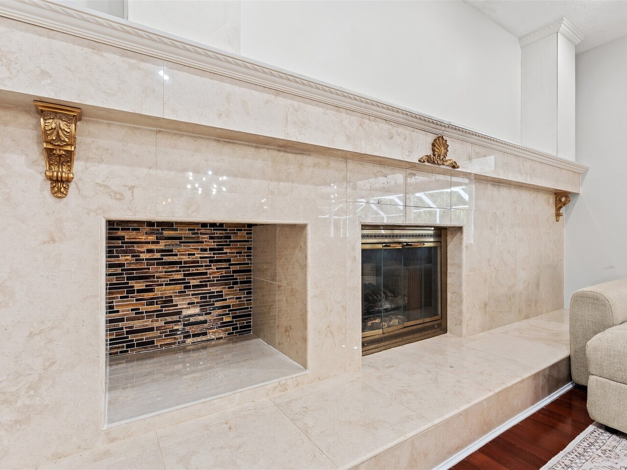 193 Peregrine Drive