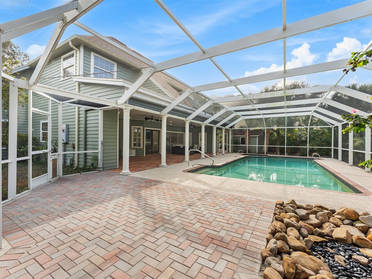 193 Peregrine Drive