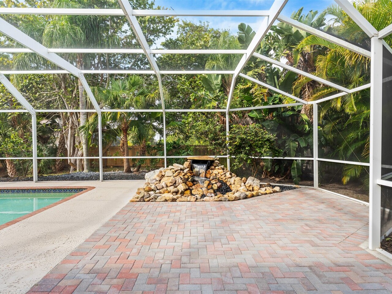193 Peregrine Drive