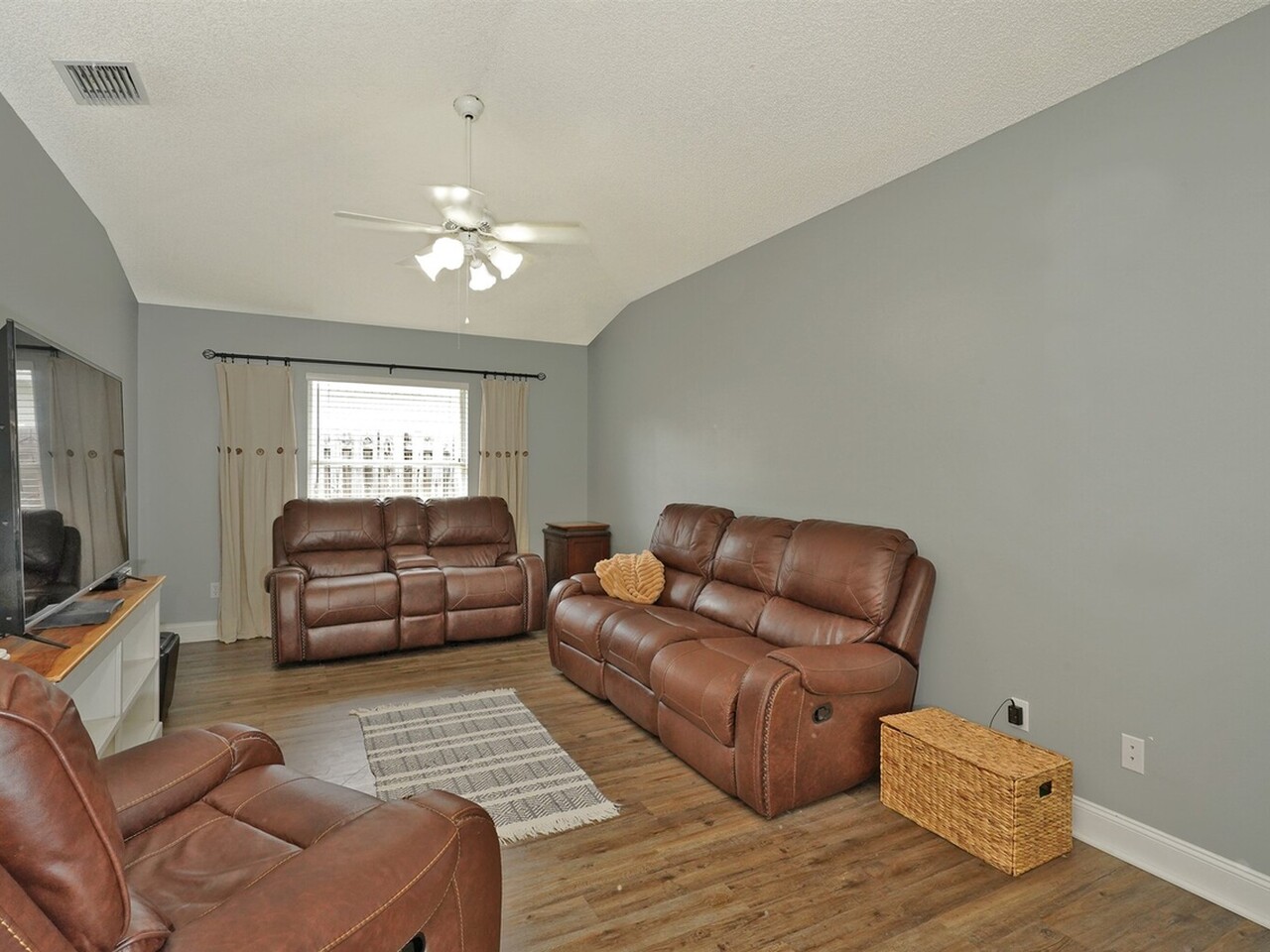 2076 Trevino Circle