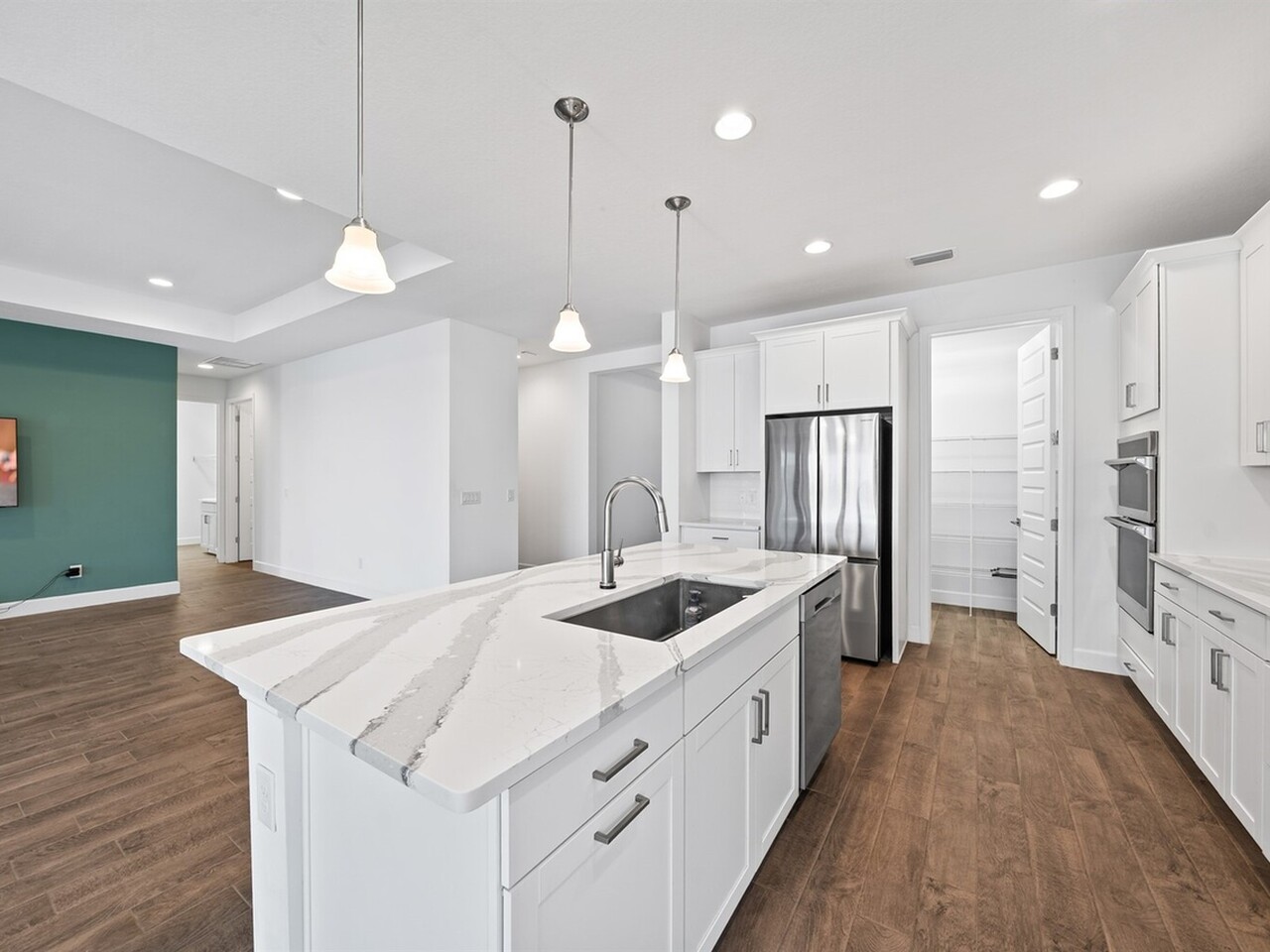2226 Kamin Drive