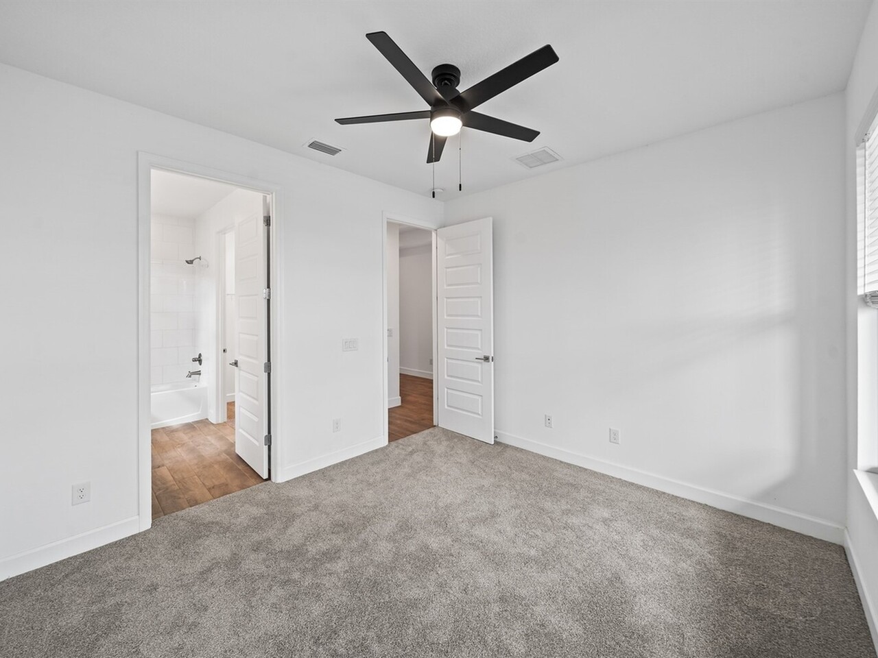 2226 Kamin Drive