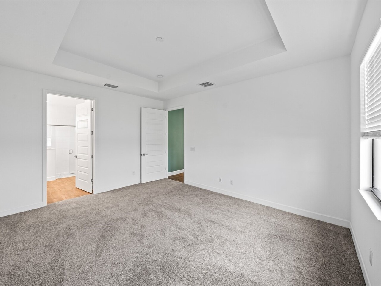 2226 Kamin Drive