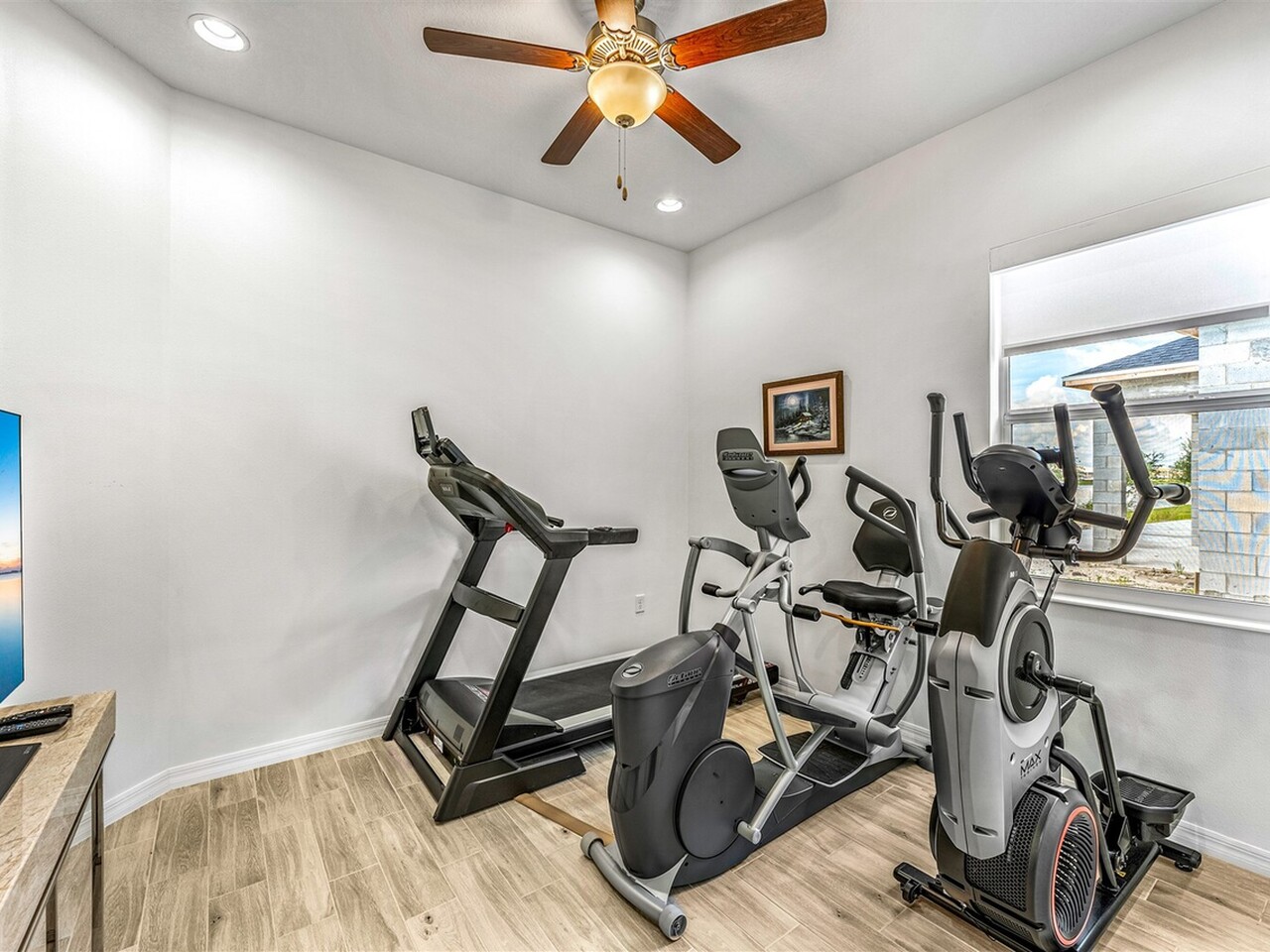 2639 Avalonia Dr. 