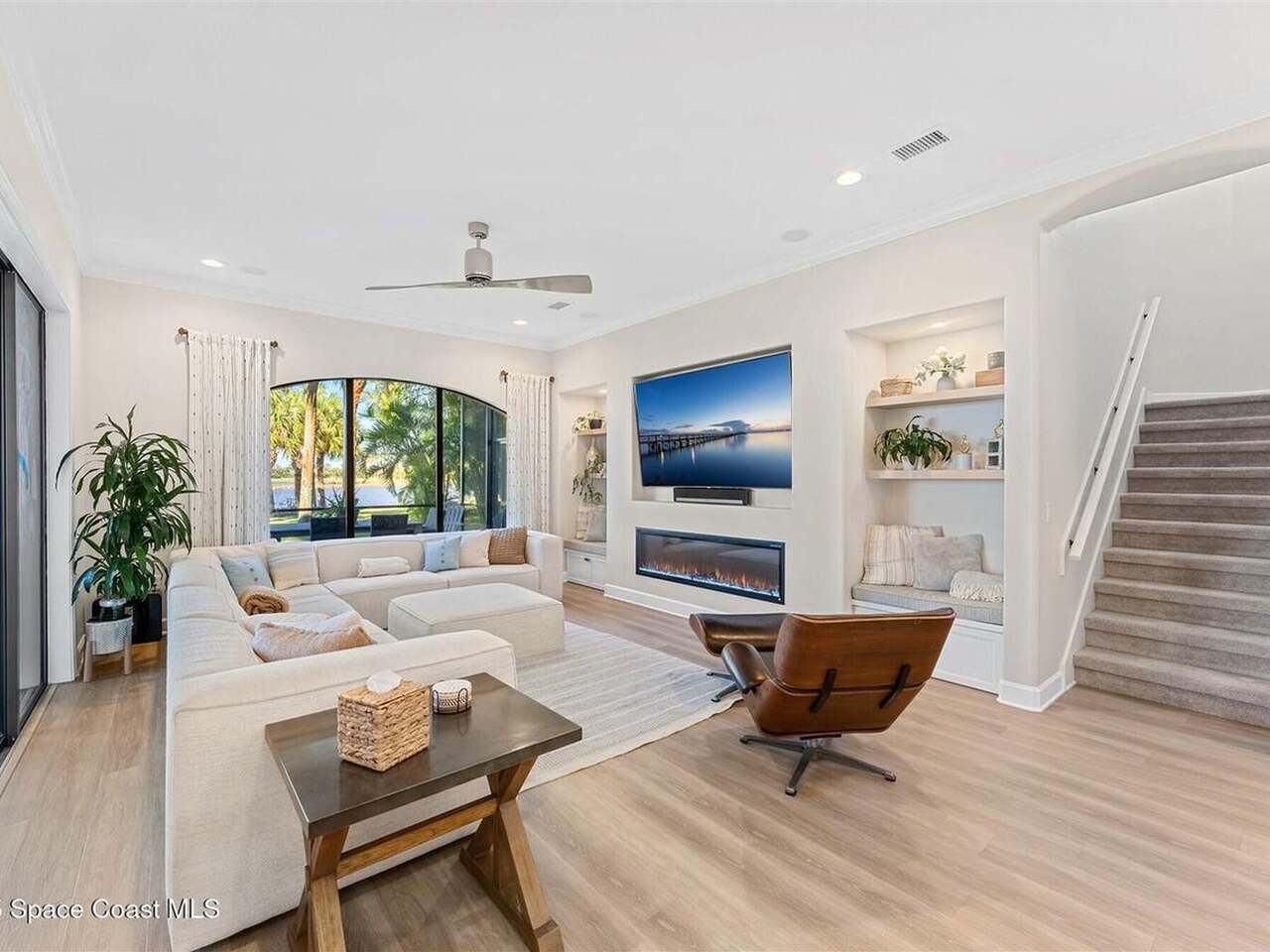 2803 Bellwind Circle