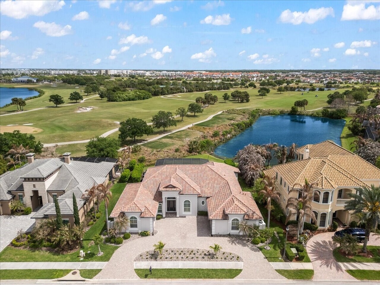 2819 Wyndham Way