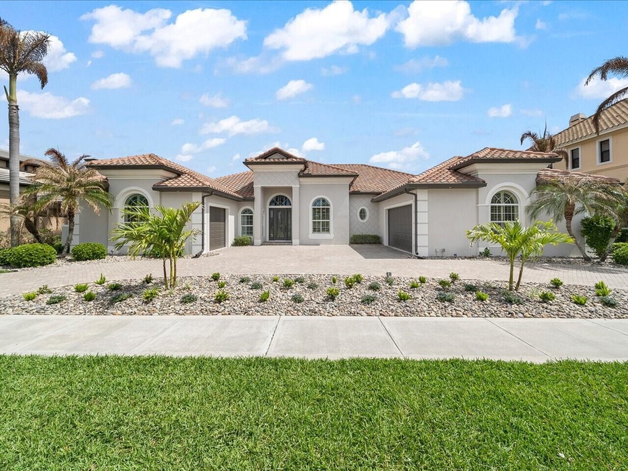 2819 Wyndham Way
