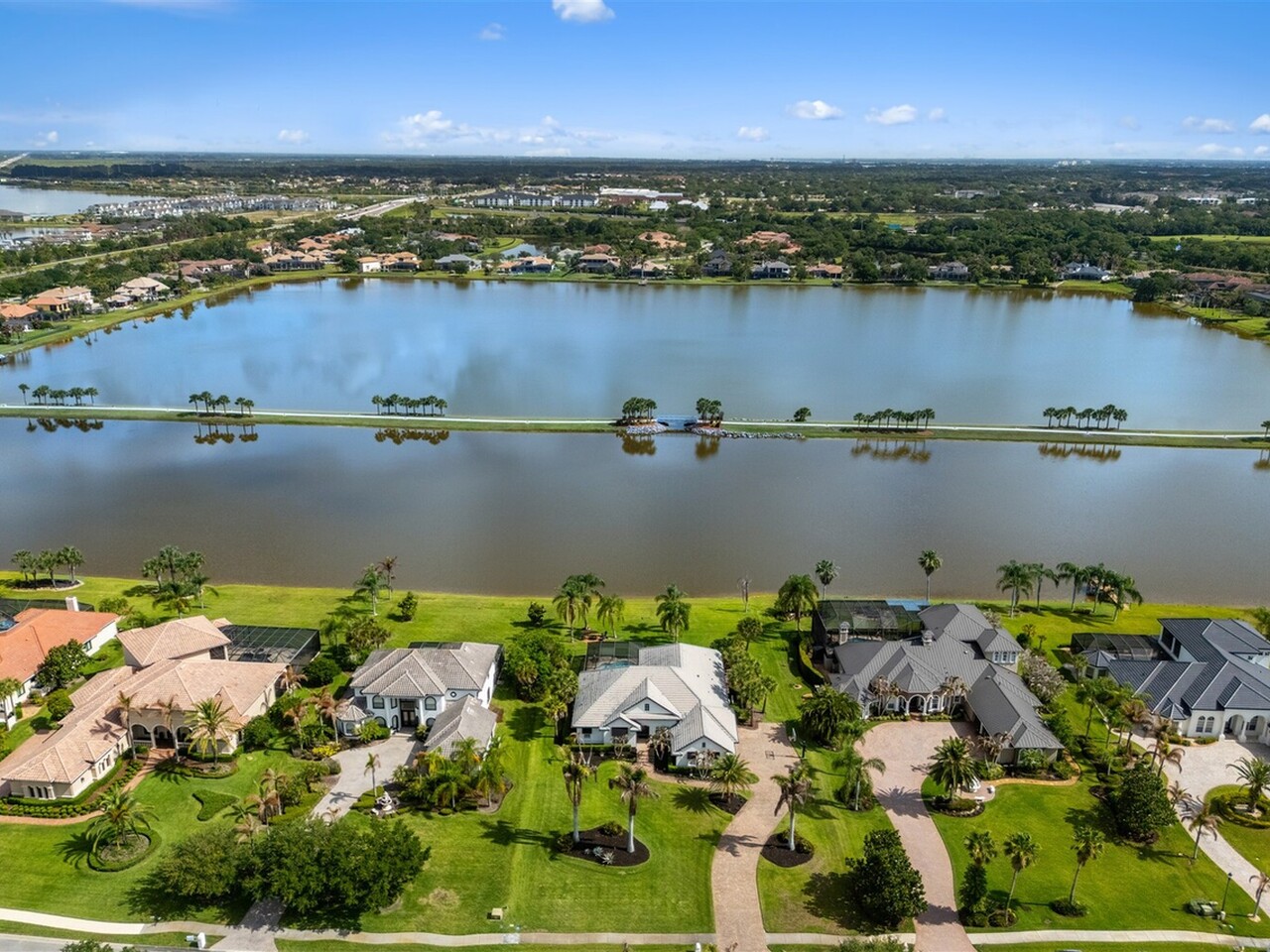 2843 Bellwind Circle
