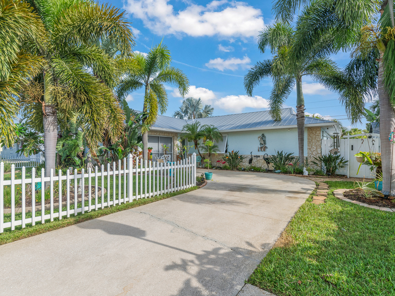 2975 Matthew Drive