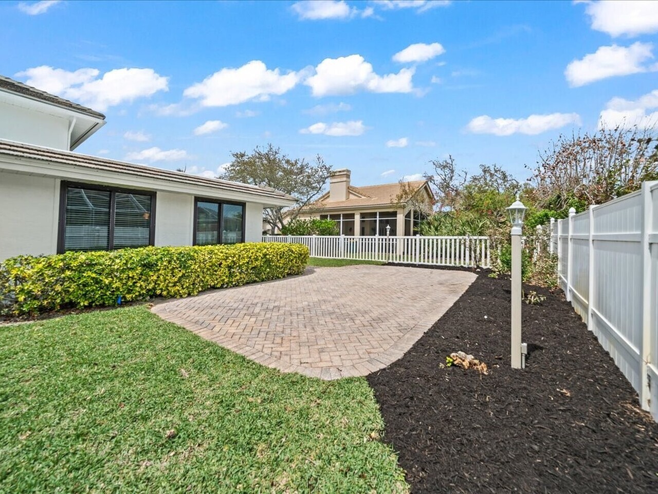 3071 Rio Palma N