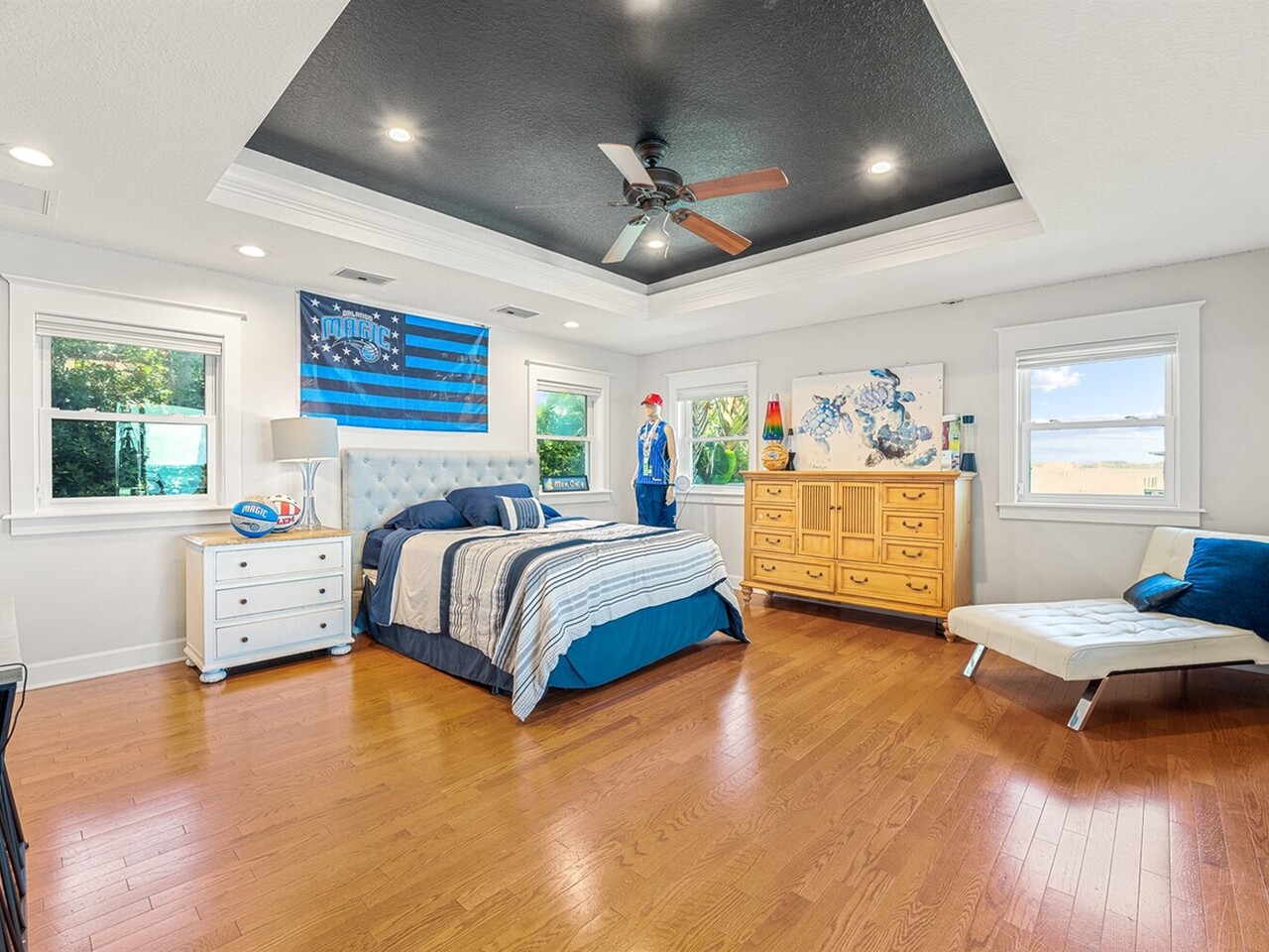 437 River View Lane