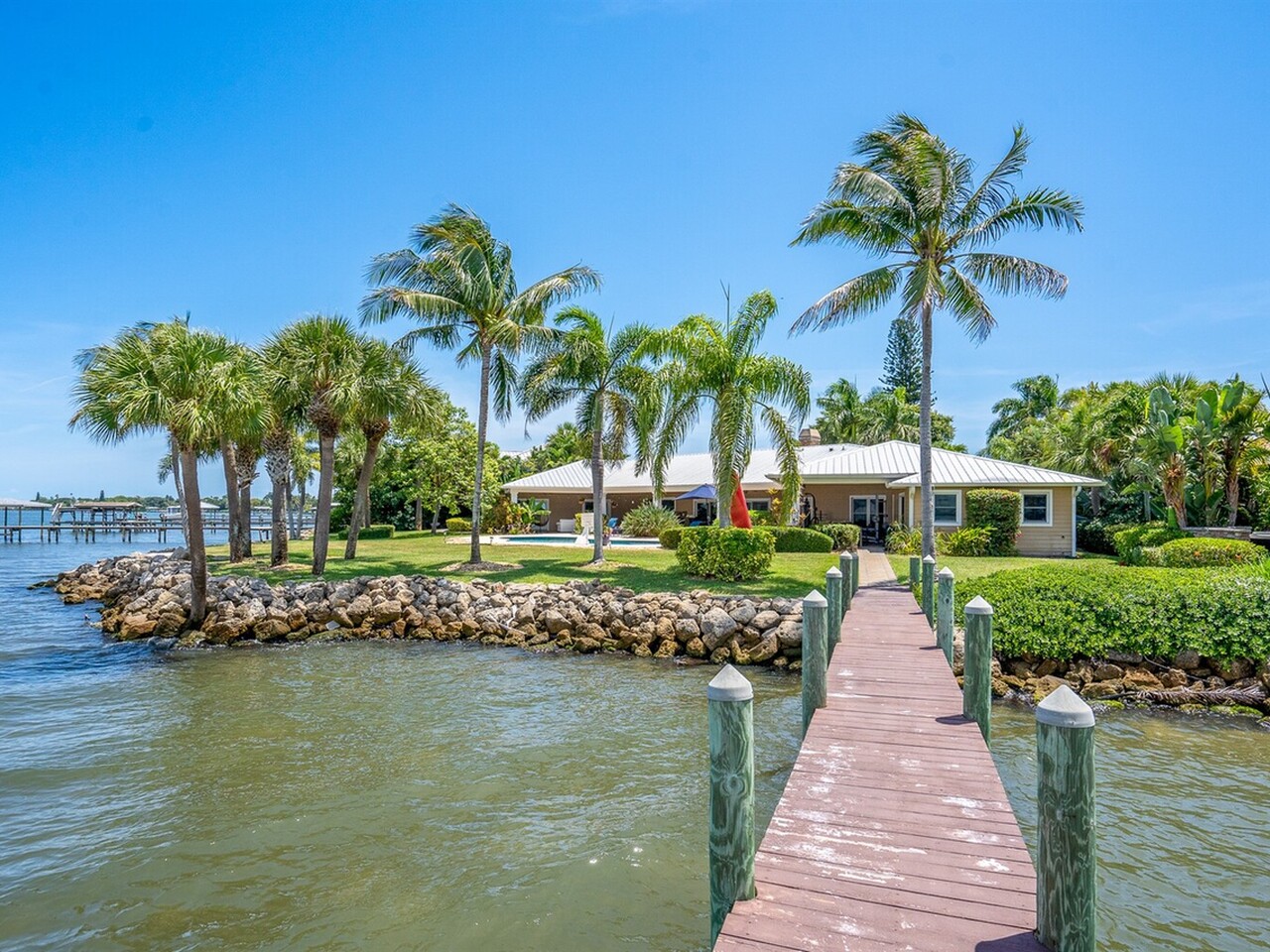 437 River View Lane