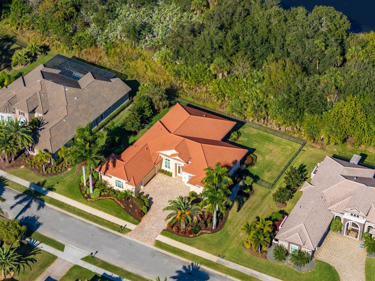 4978 Duson Way