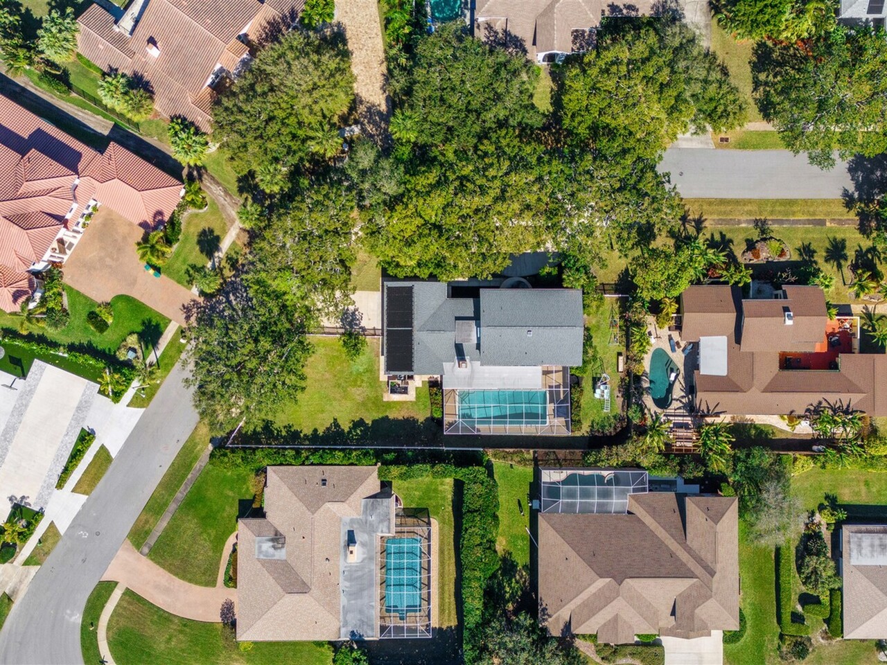 517 N River Oaks Drive