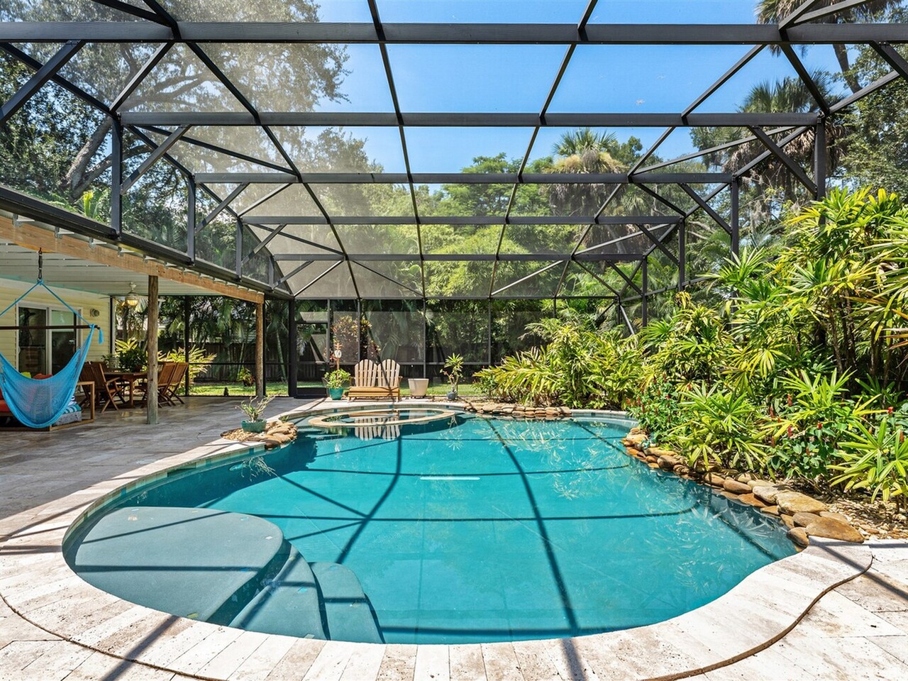 54 Ridge Court