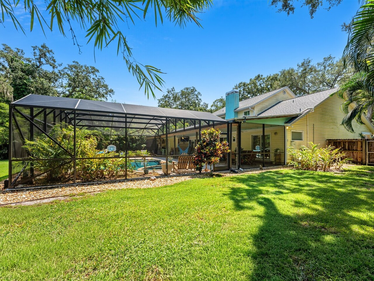 54 Ridge Court