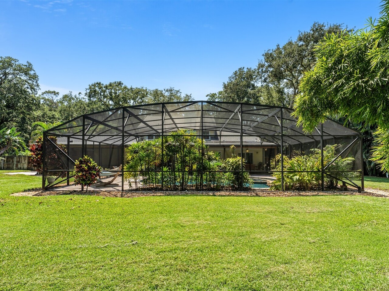 54 Ridge Court
