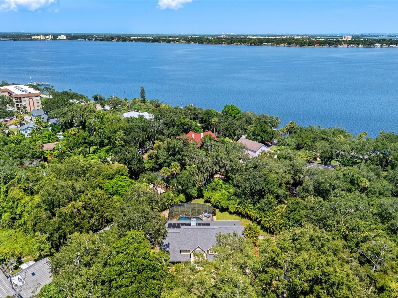 54 Ridge Court