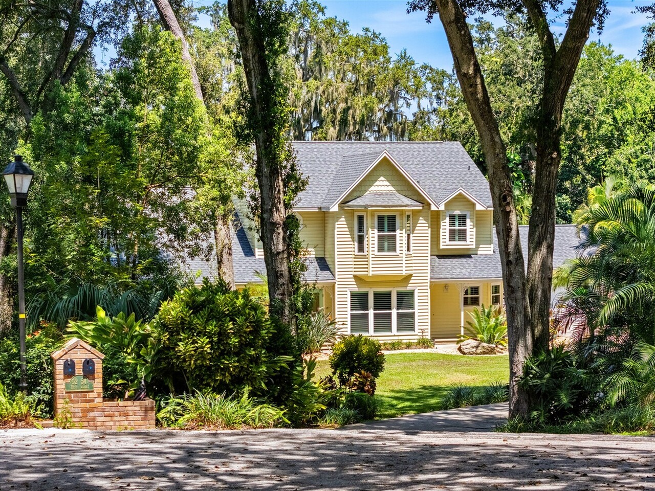 54 Ridge Court