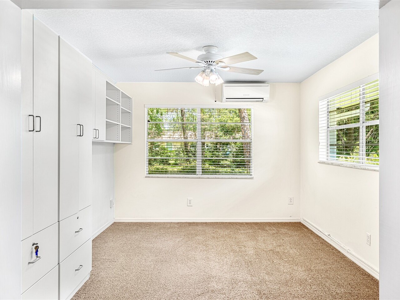 600 Fernwood Dr.