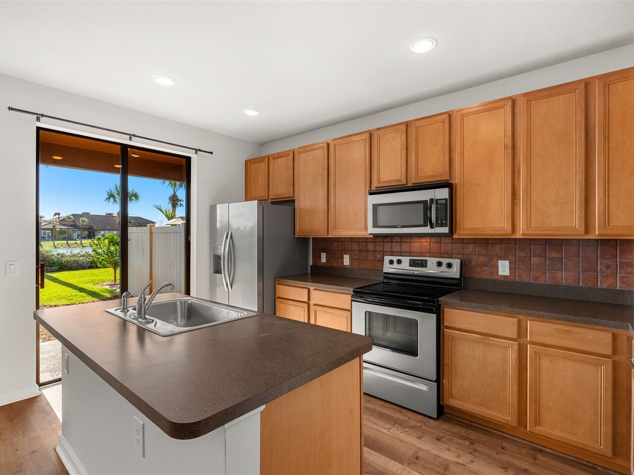 737 Ventura Drive