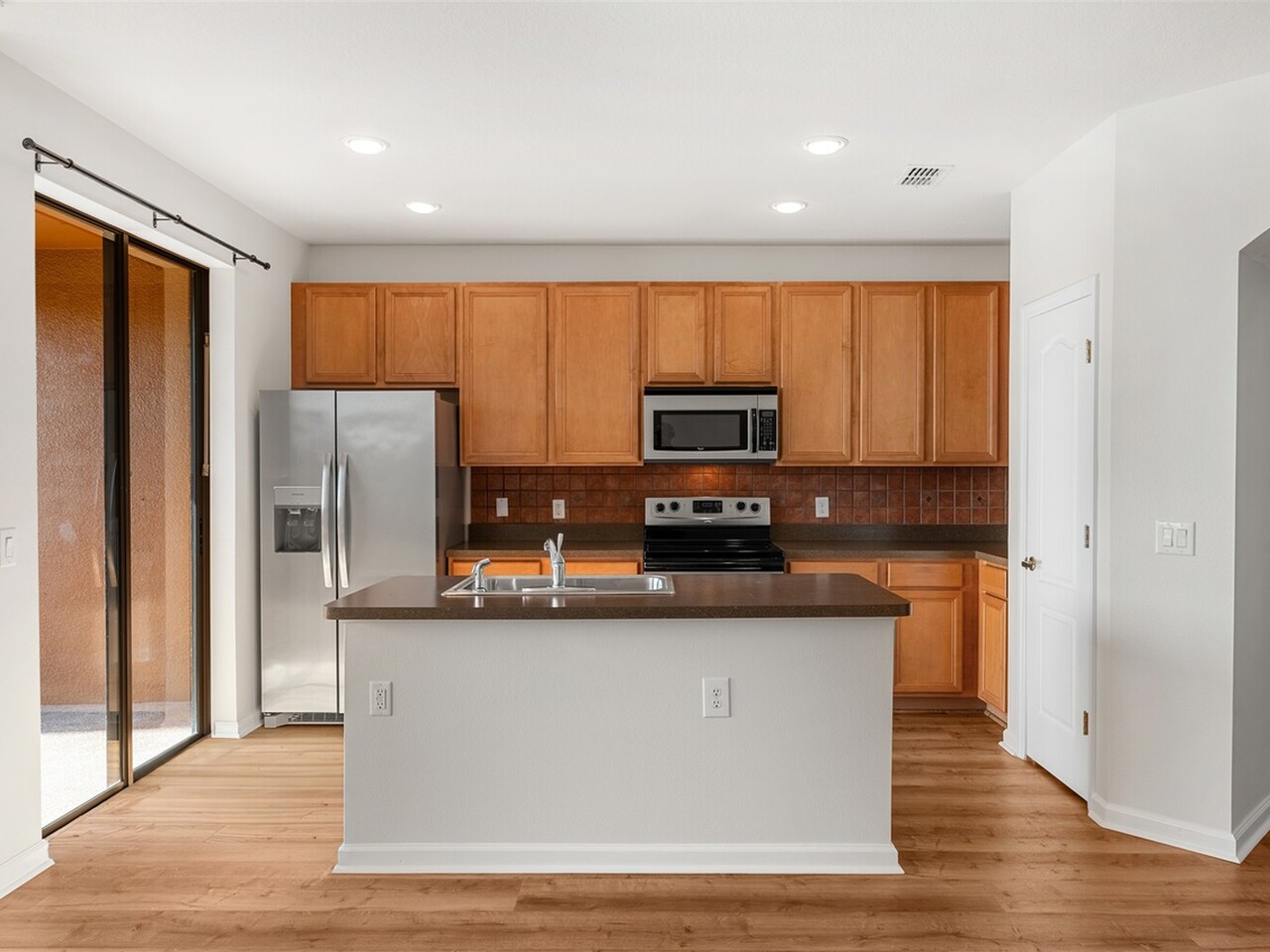 737 Ventura Drive