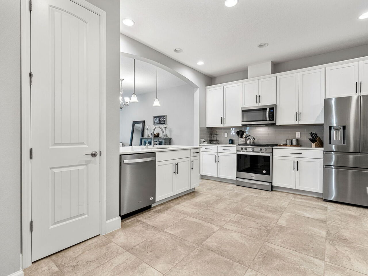 7574 Loren Cove Dr