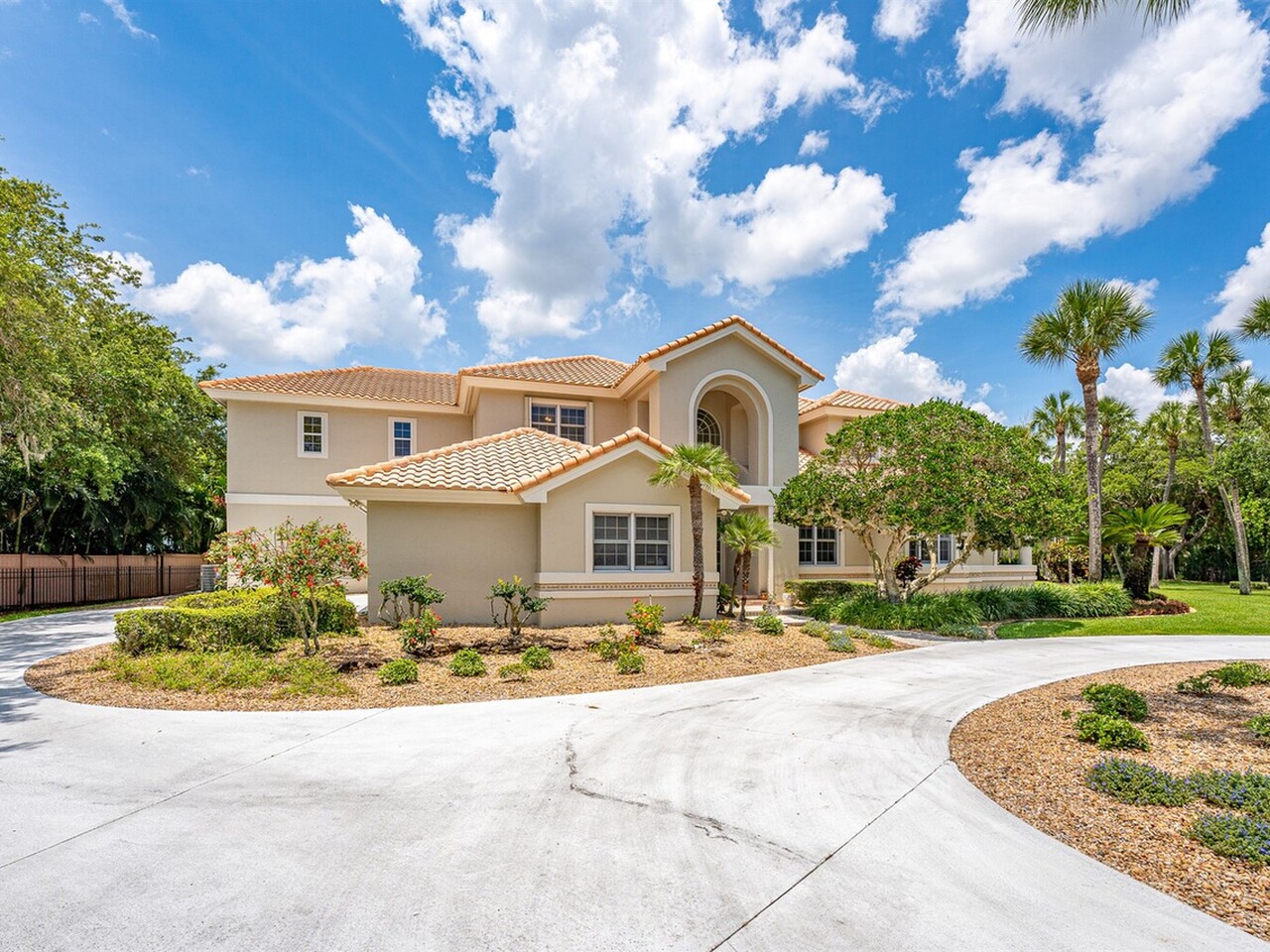 7575 S Tropical Trail