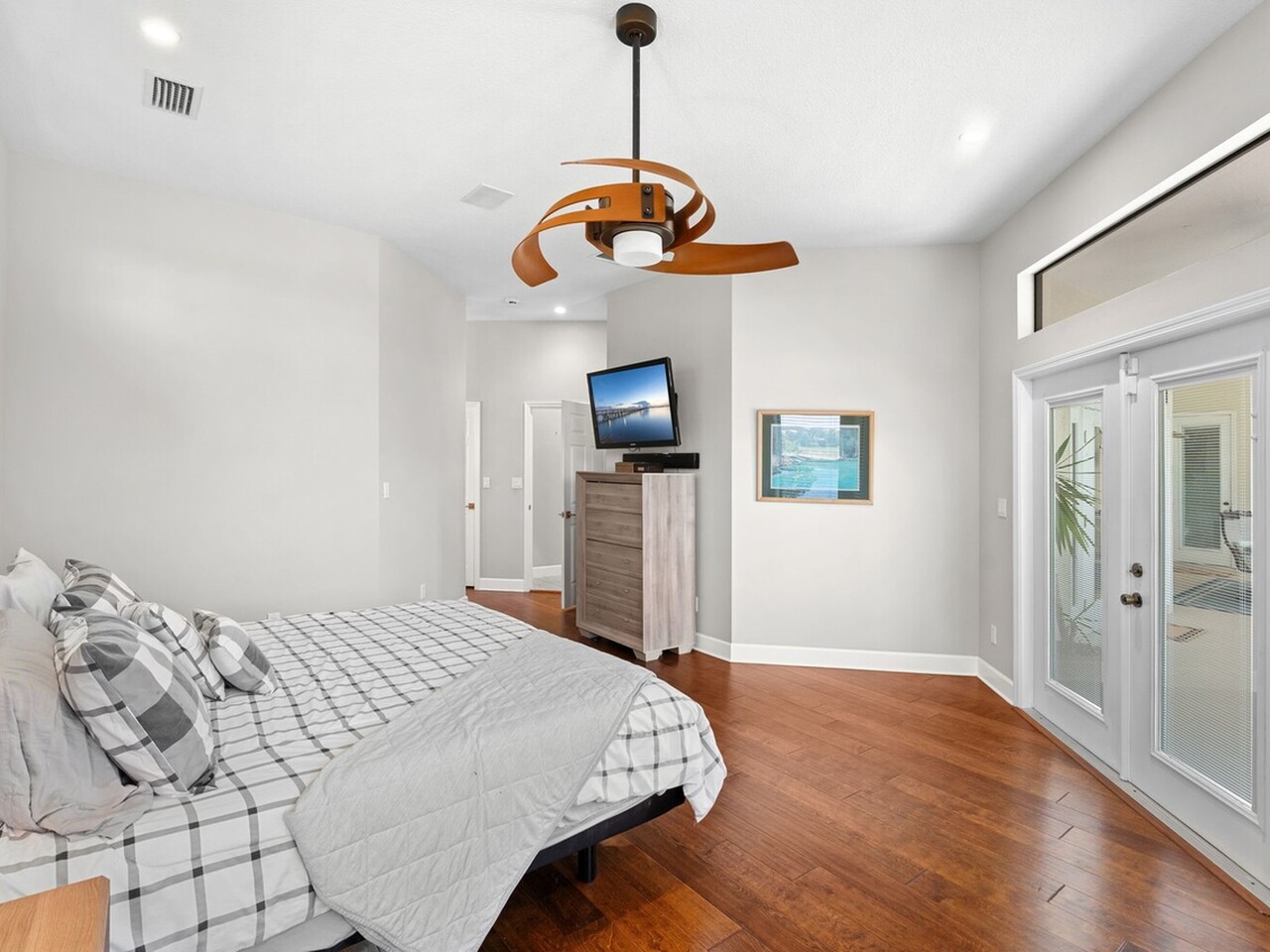7987 Bradwick Way