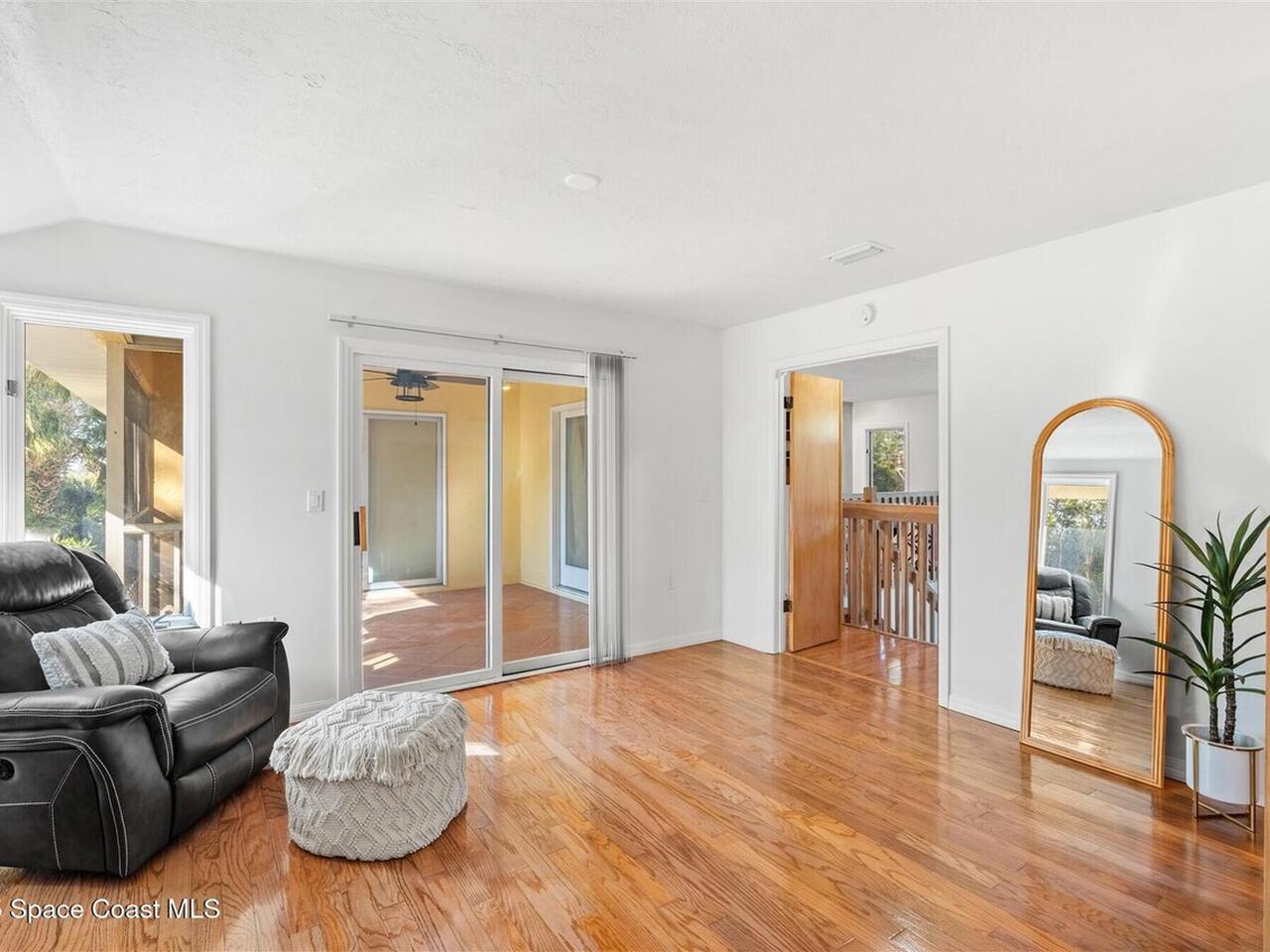 801 Grandview Dr.