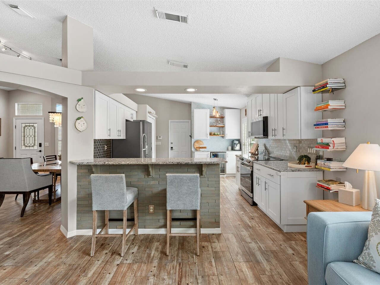 8016 Bracken Lane