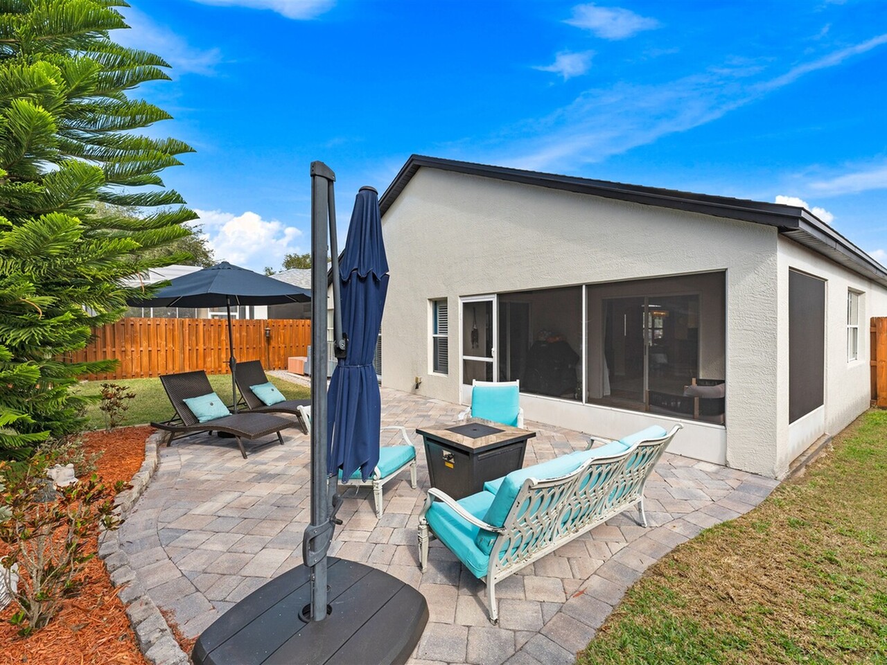 8016 Bracken Lane