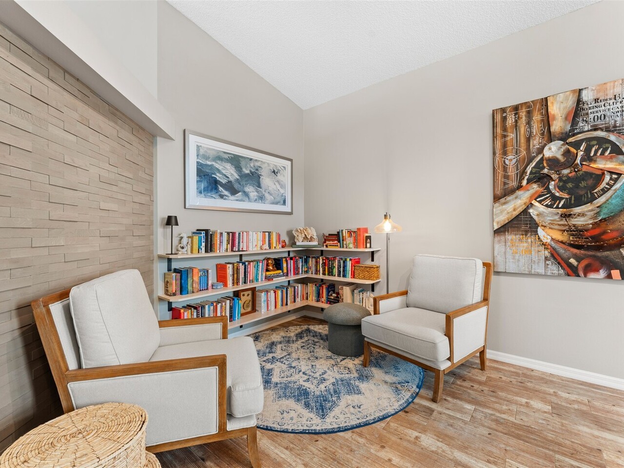 8016 Bracken Lane