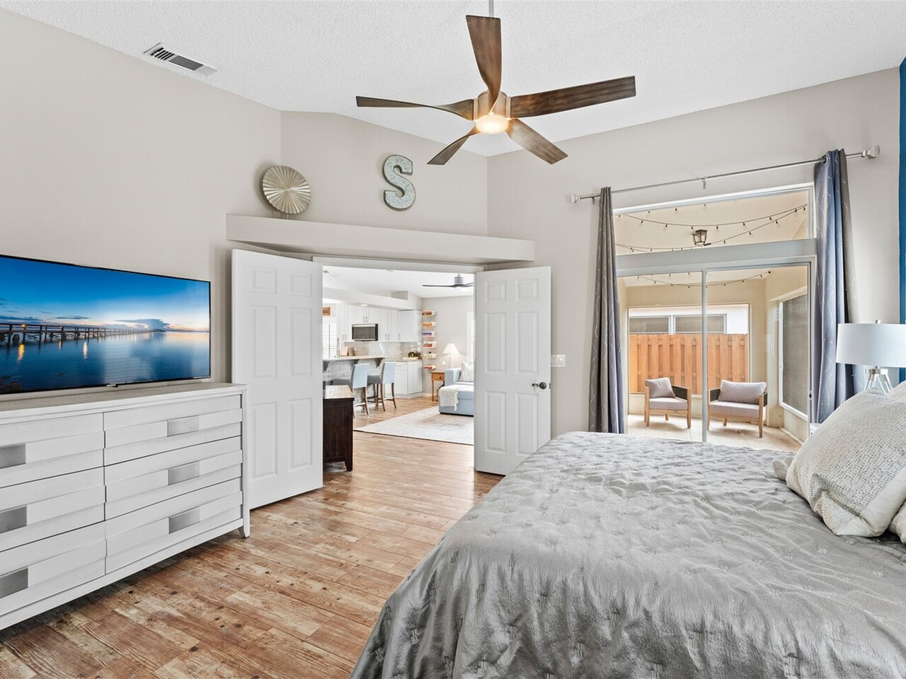 8016 Bracken Lane