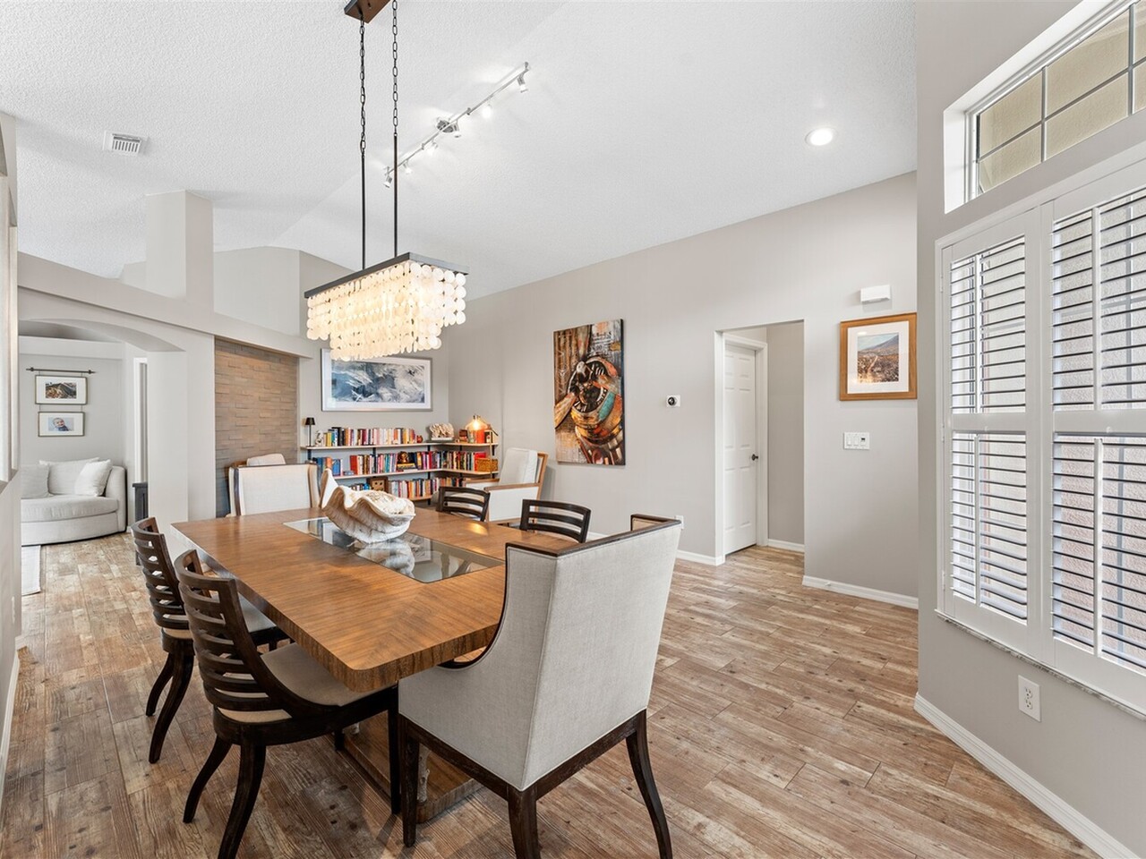 8016 Bracken Lane