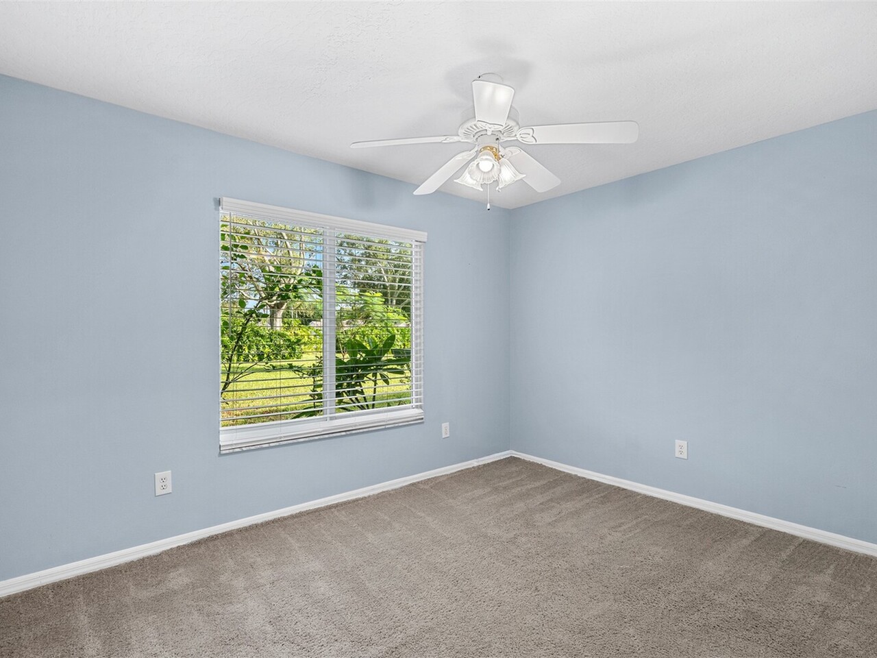 822 Oakwood Drive
