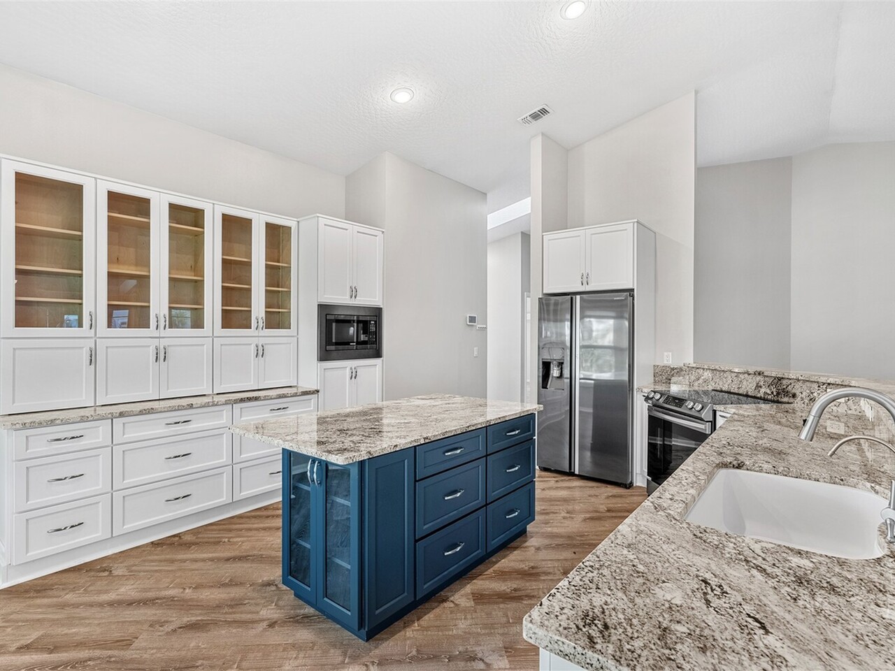 822 Oakwood Drive
