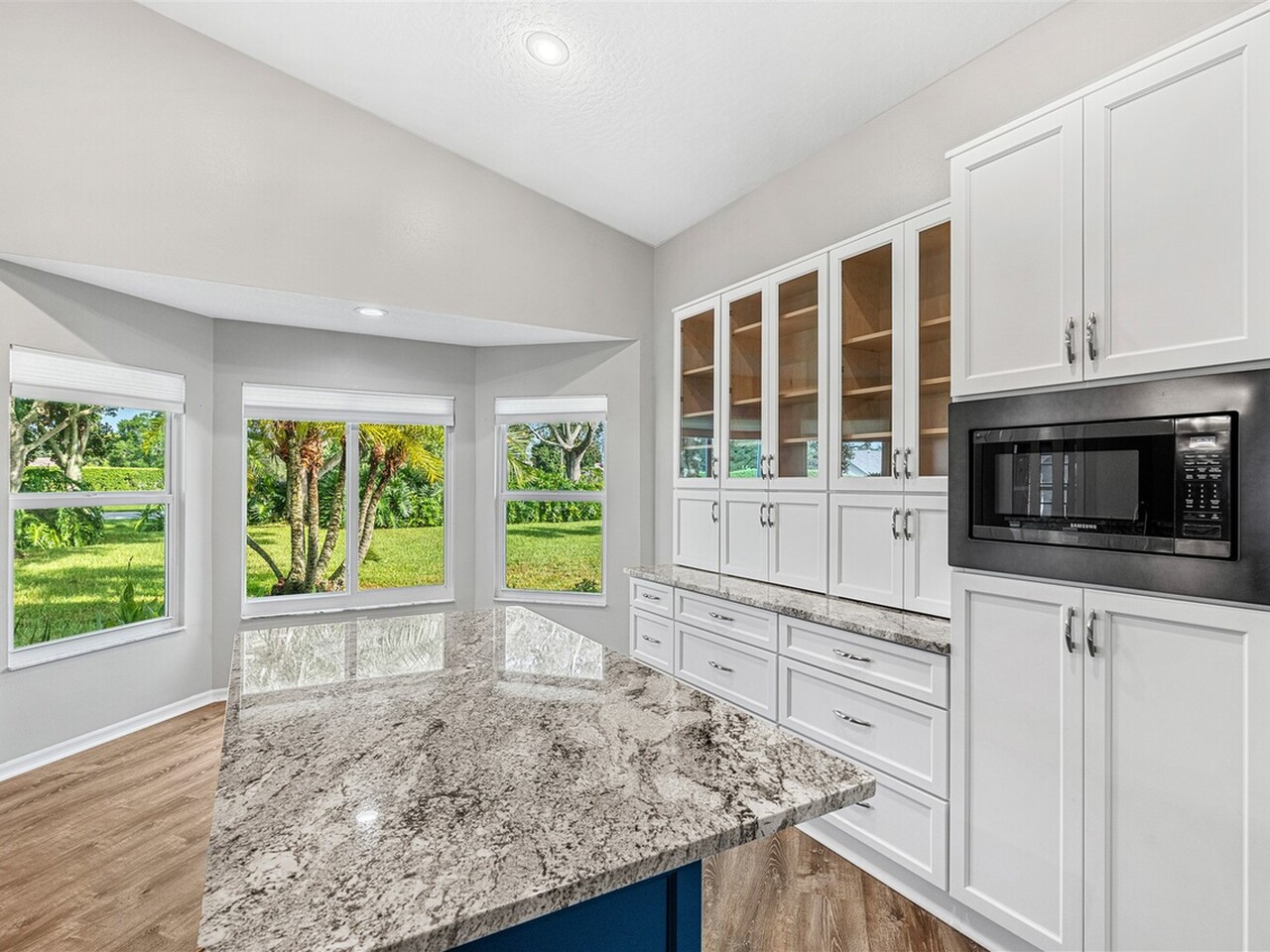 822 Oakwood Drive