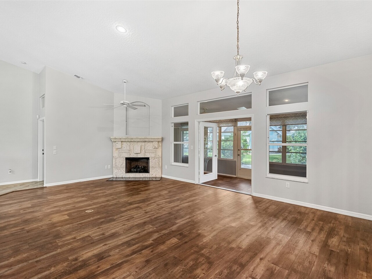 822 Oakwood Drive