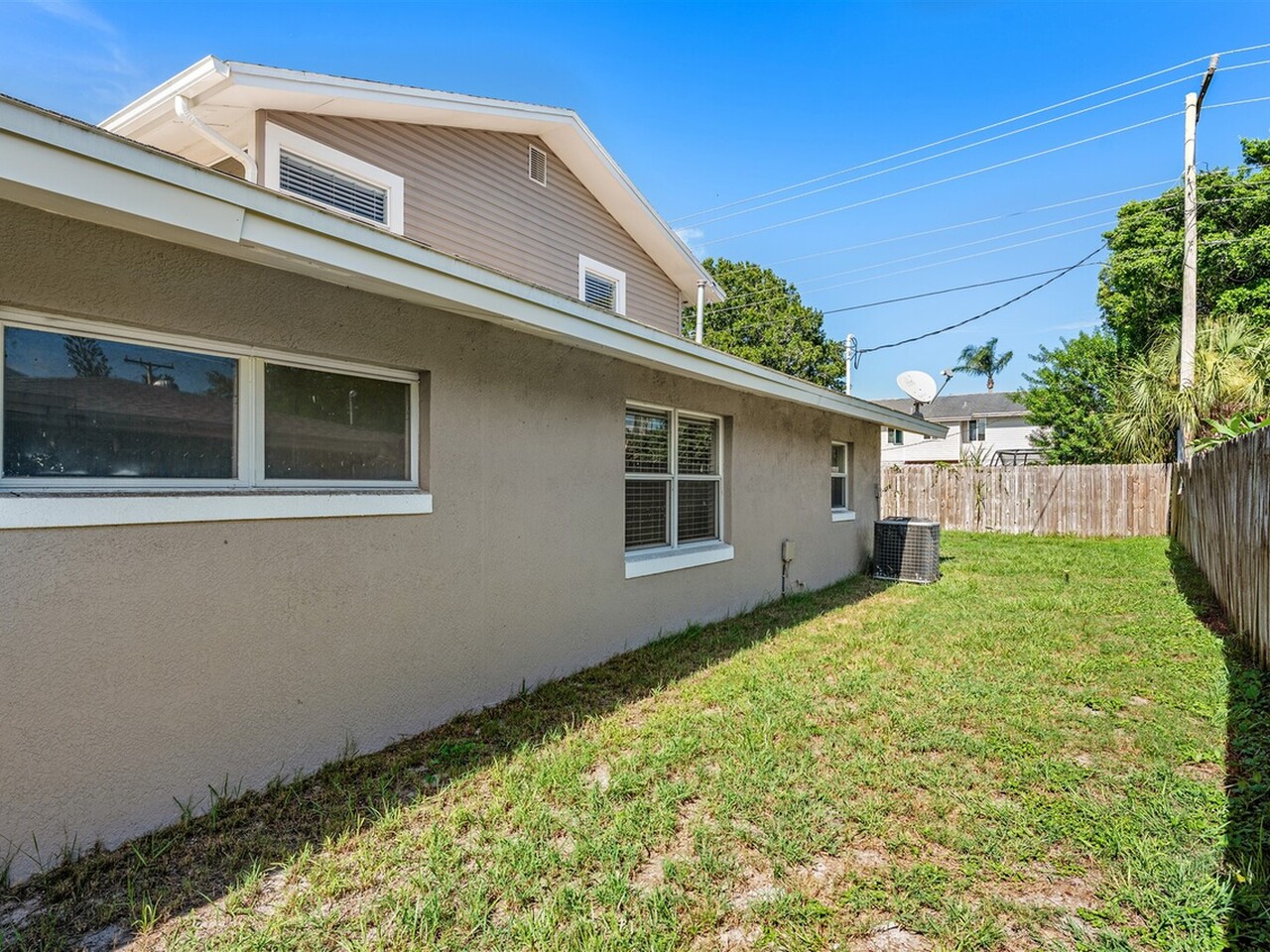 940 Bowing Lane