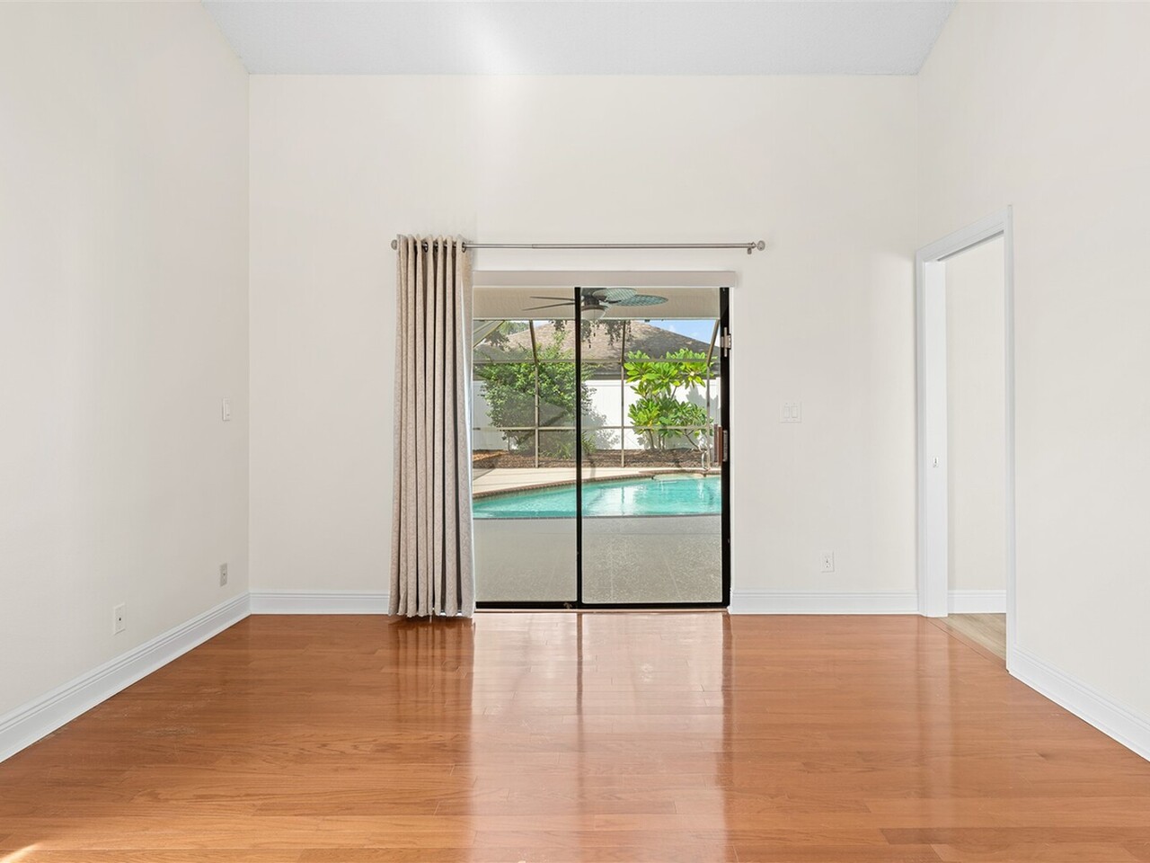 967 Pelican Lane